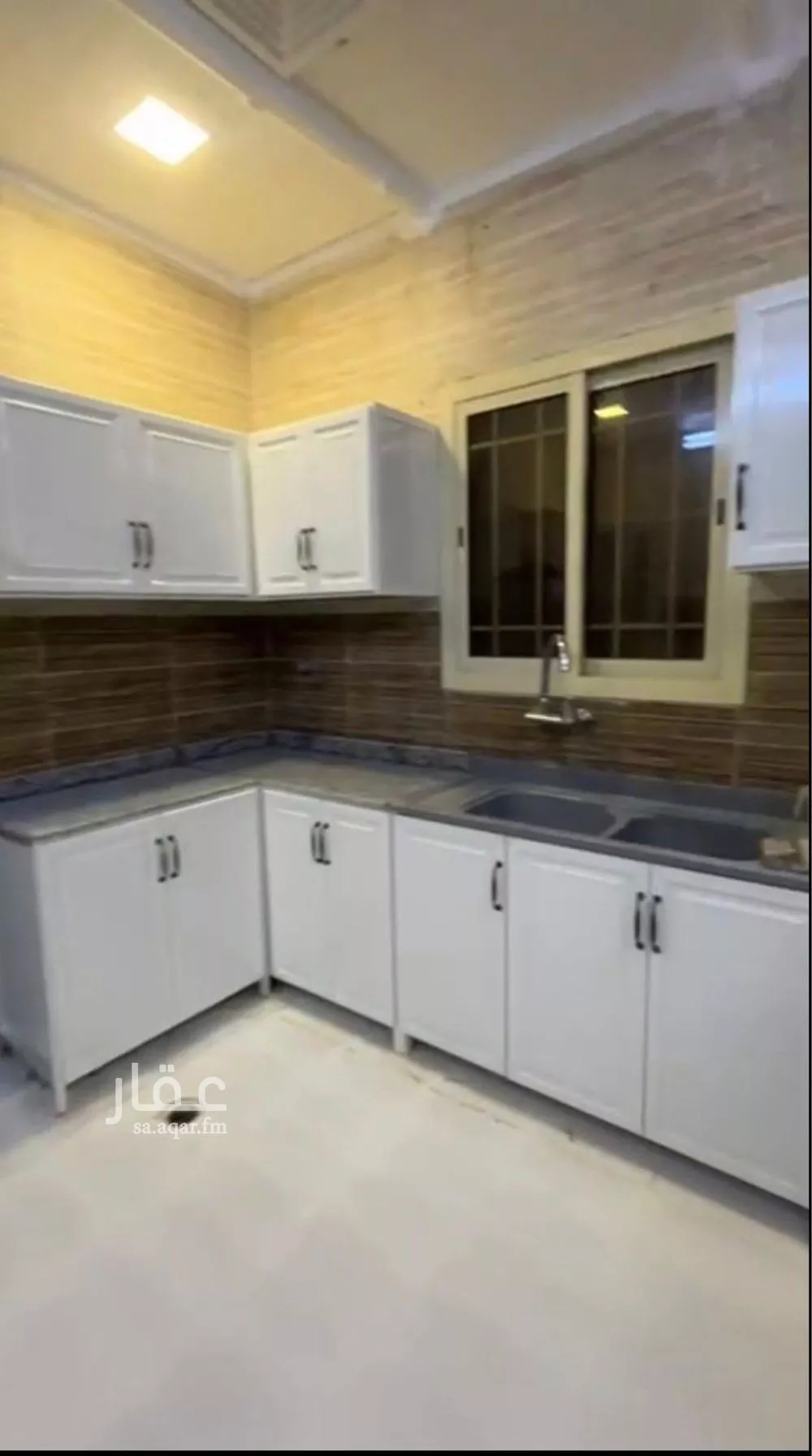 فيلا 12 غرف في المونسية 3