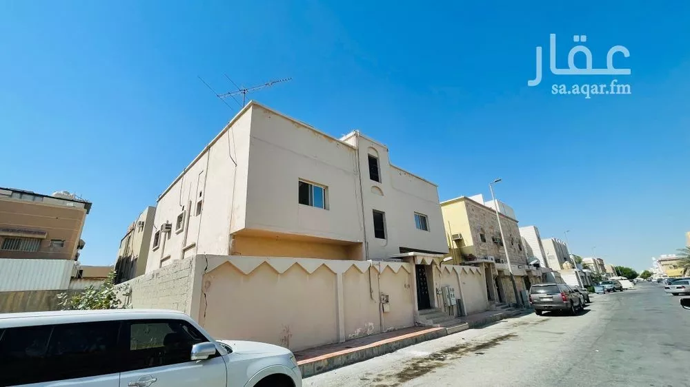 400 sqm building in Badr 2