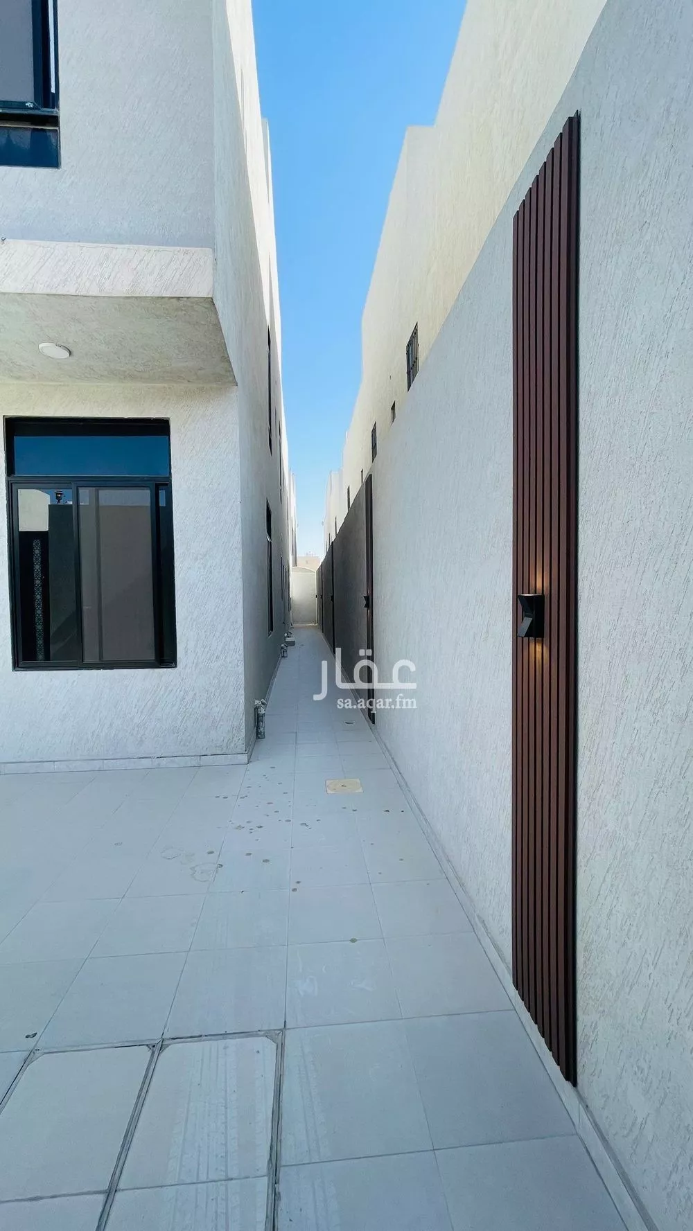 فيلا 12 غرف في طيبة 2