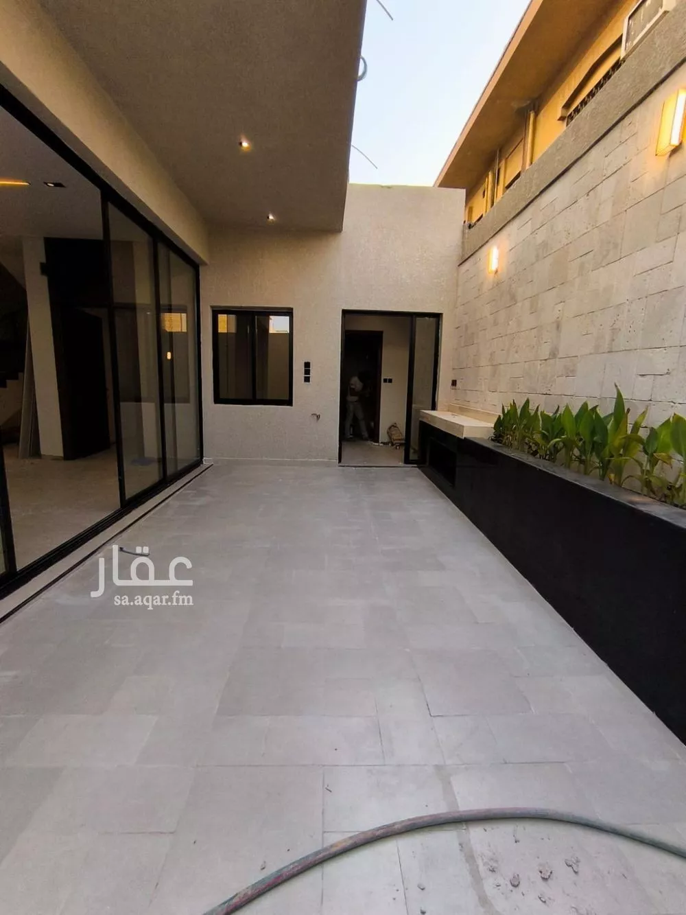 دور 4 غرف في السويدي 2