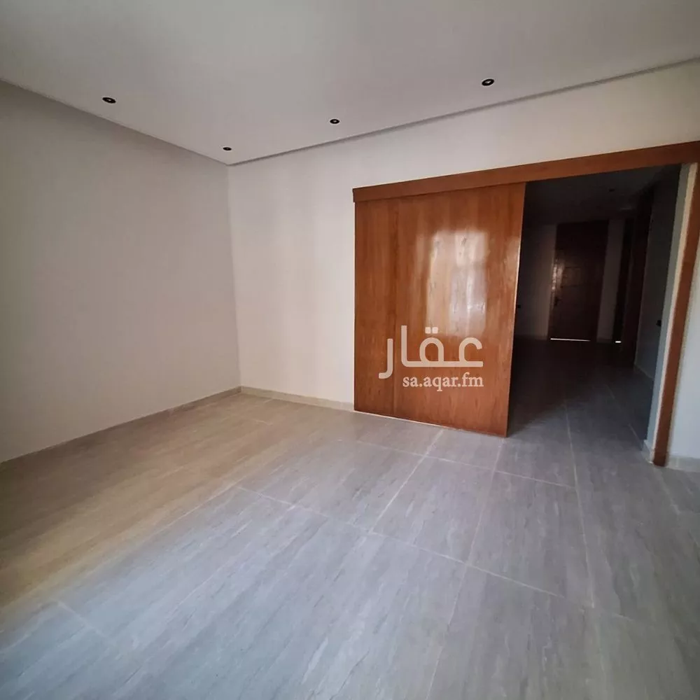 5 bedroom floor in Tuwaiq 5