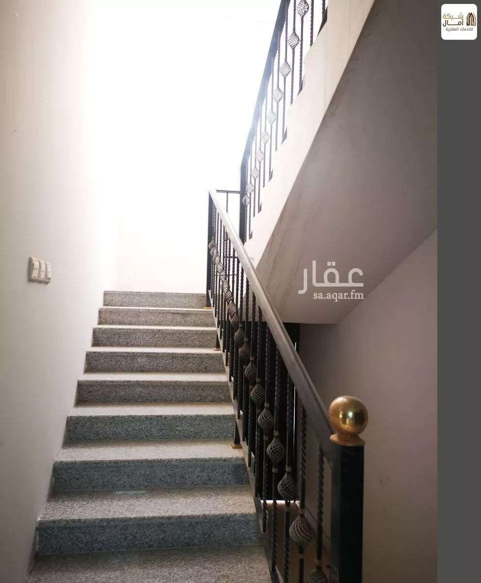 عمارة 120 م² في القري 5