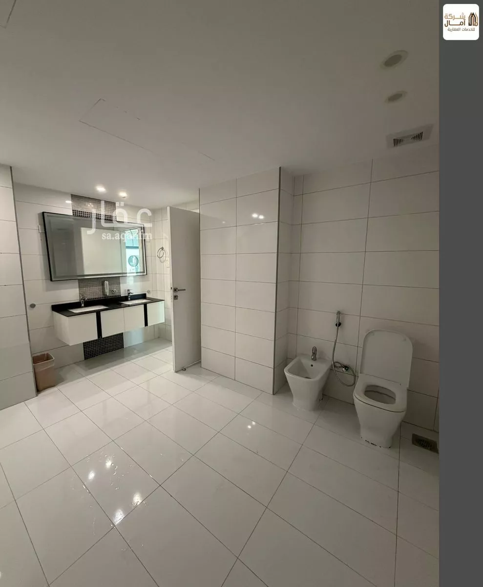 4 bedroom apartment in Al Shati 4