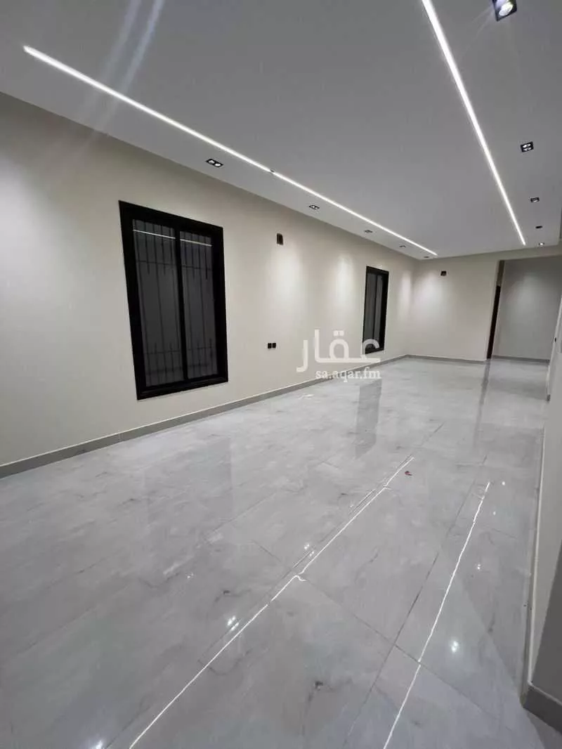 دور 4 غرف في السعادة 5