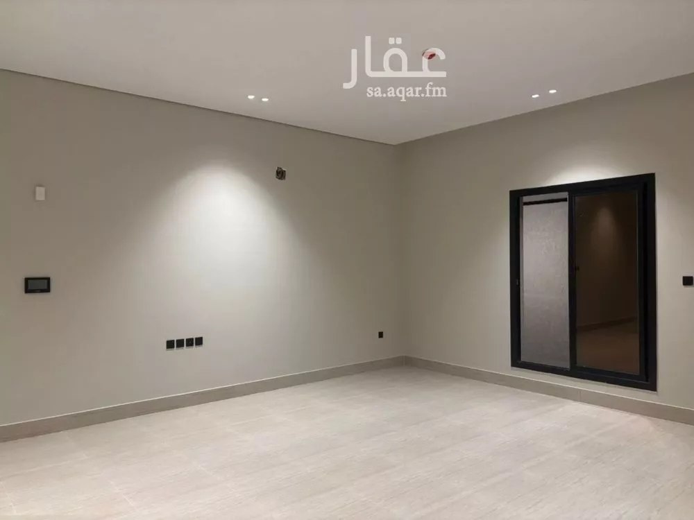 شقة 3 غرف في الرمال 5