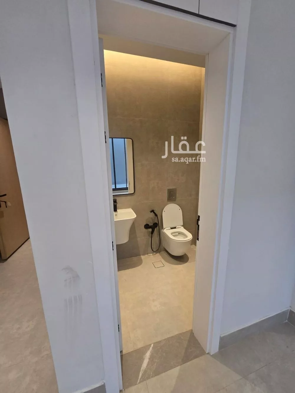 شقة 3 غرف في العارض 1