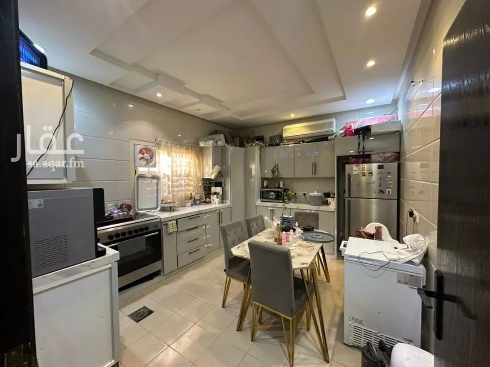 شقة 4 غرف في عرقة، الرياض 5