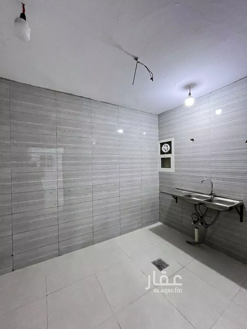 عمارة 239 م² في منفوحة الجديدة 3