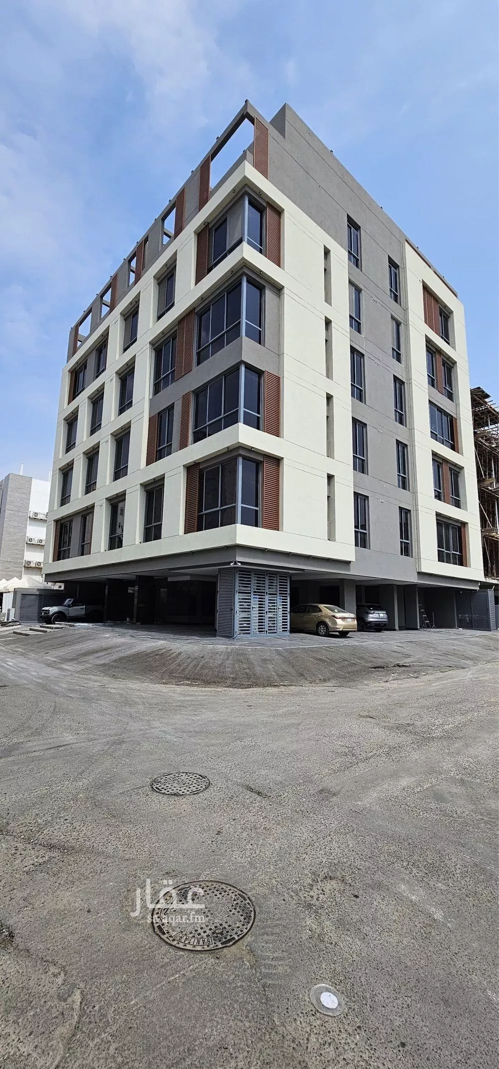 شقة 5 غرف في الروضة 1