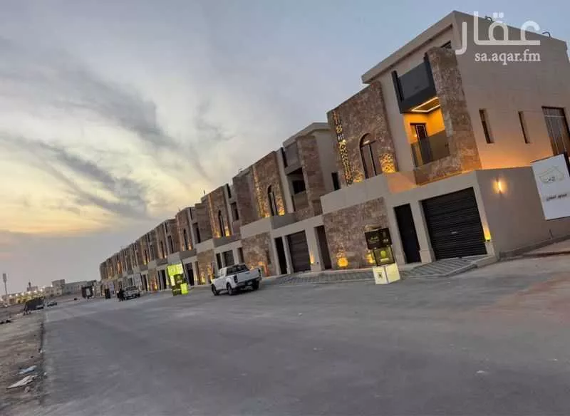 فيلا 4 غرف في الرمال 5