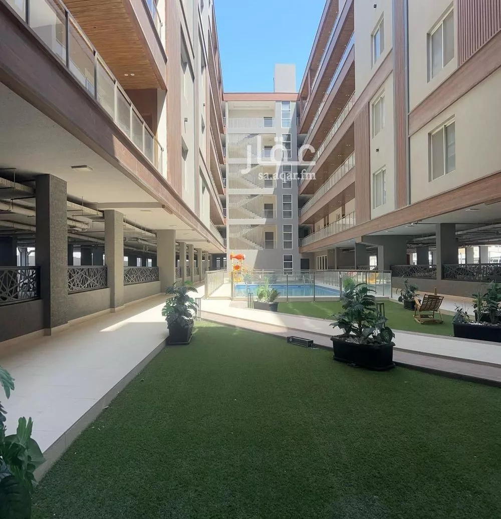 شقة 3 غرف في الحمرا 1