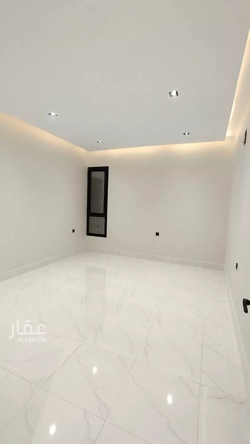 شقة 4 غرف في الحمرا 3