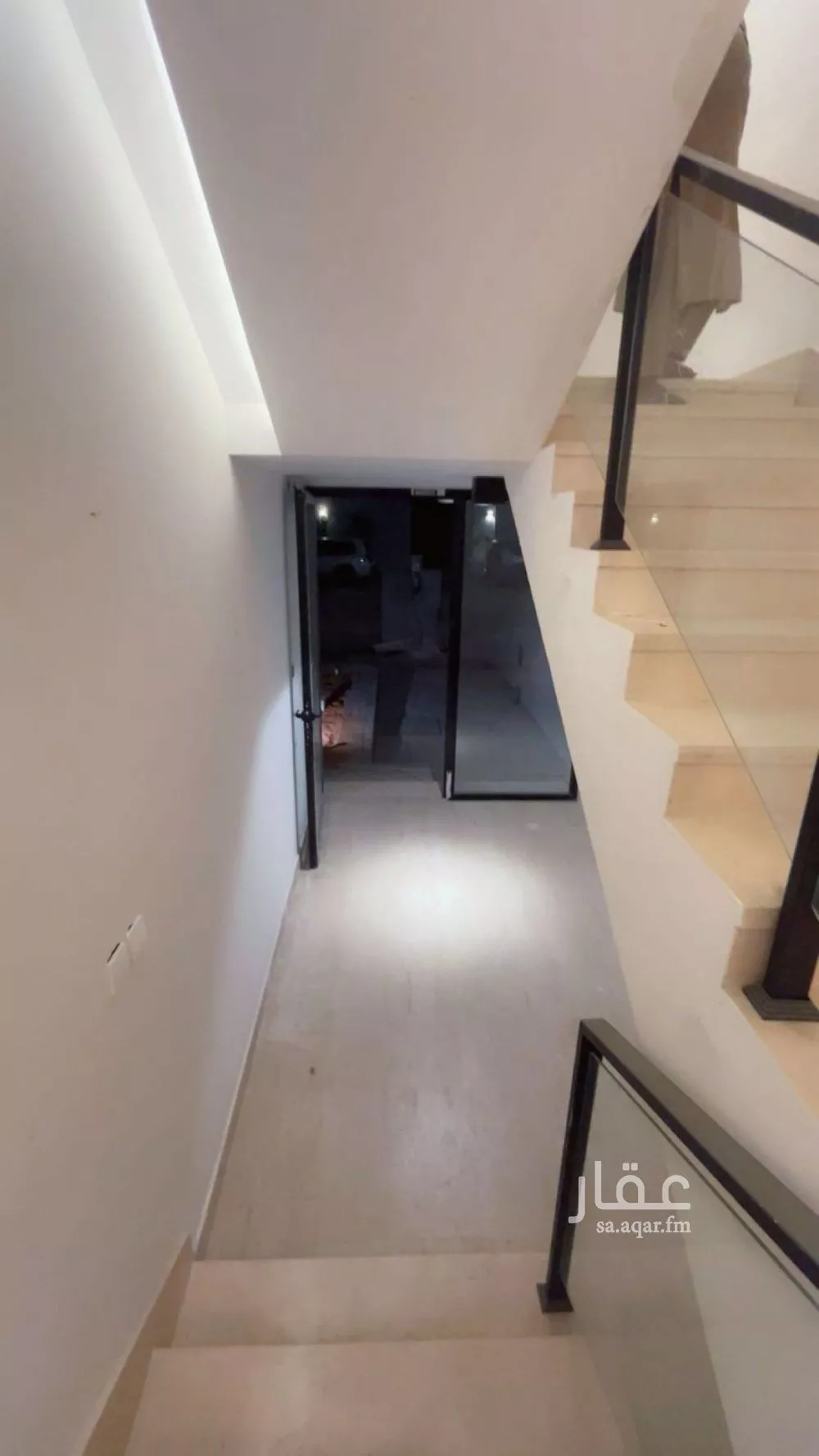 4 bedroom floor in Al Aqiq 4