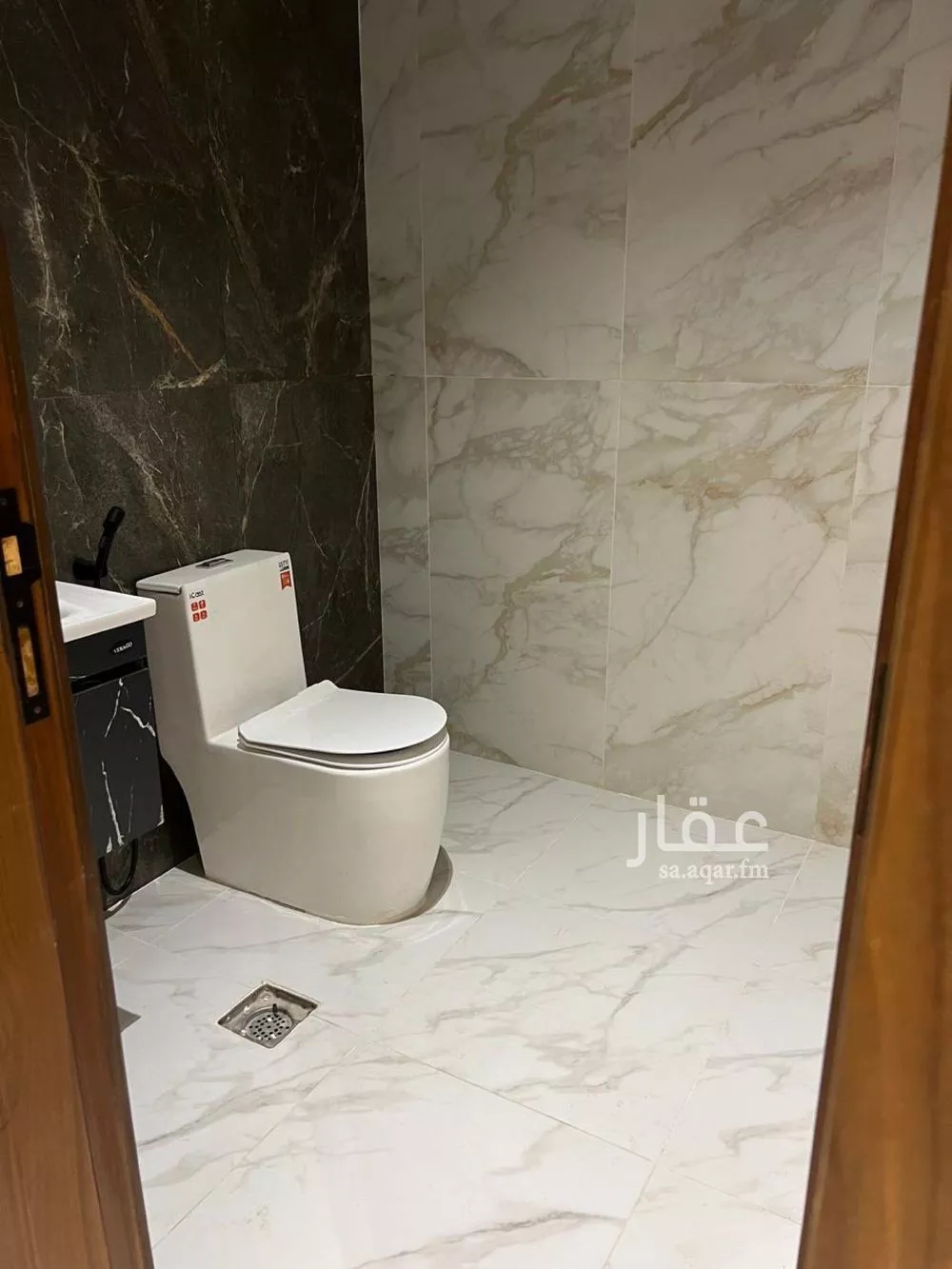 عمارة 497 م² في الضباط 3