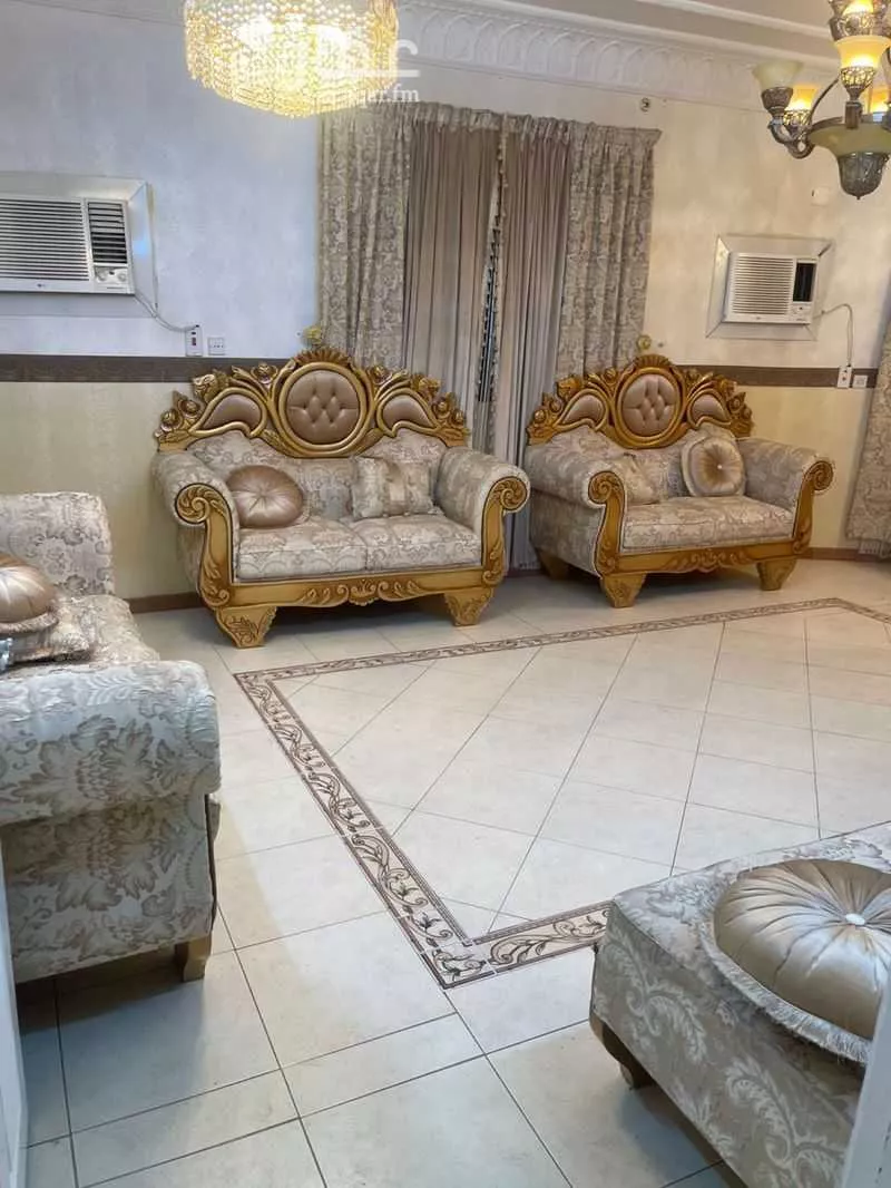 فيلا 14 غرف في الشفا 3