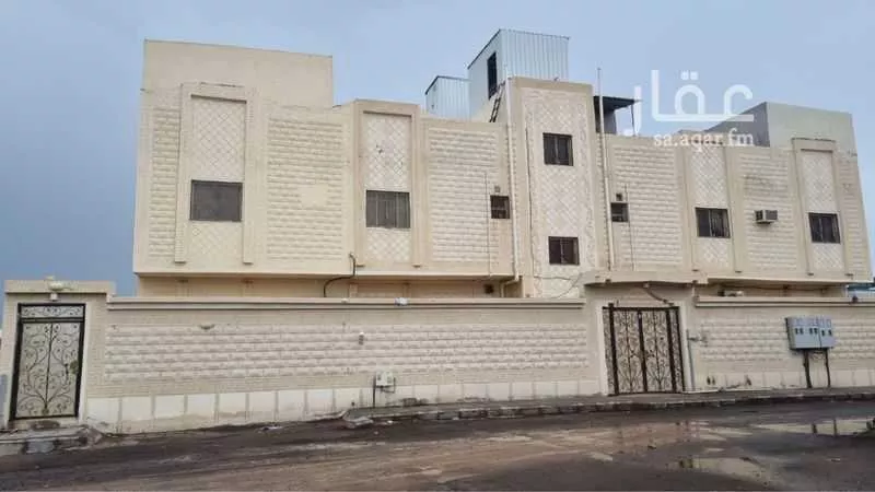 799 sqm building in Al Difa