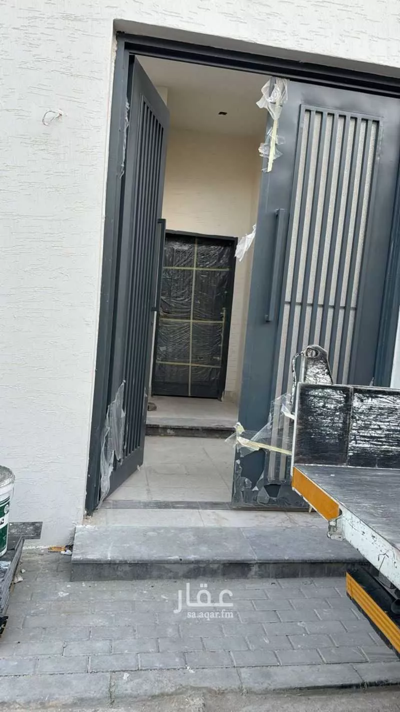 فيلا 12 غرف في العليا 1