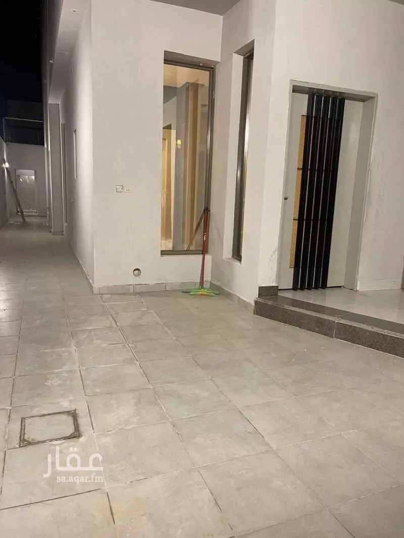 5 bedroom villa in Al Aridh 3