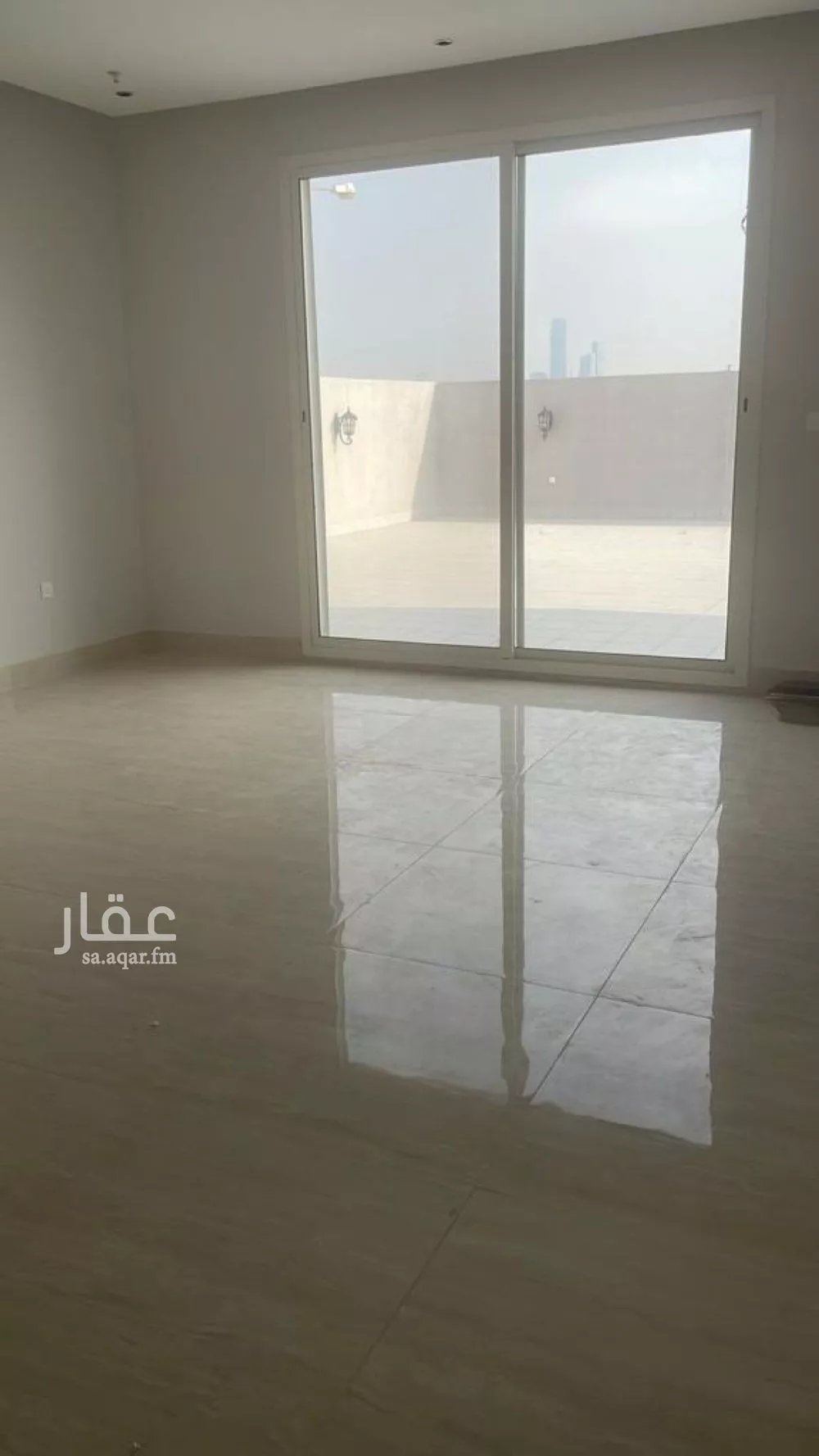 شقة 3 غرف في الملقا 4