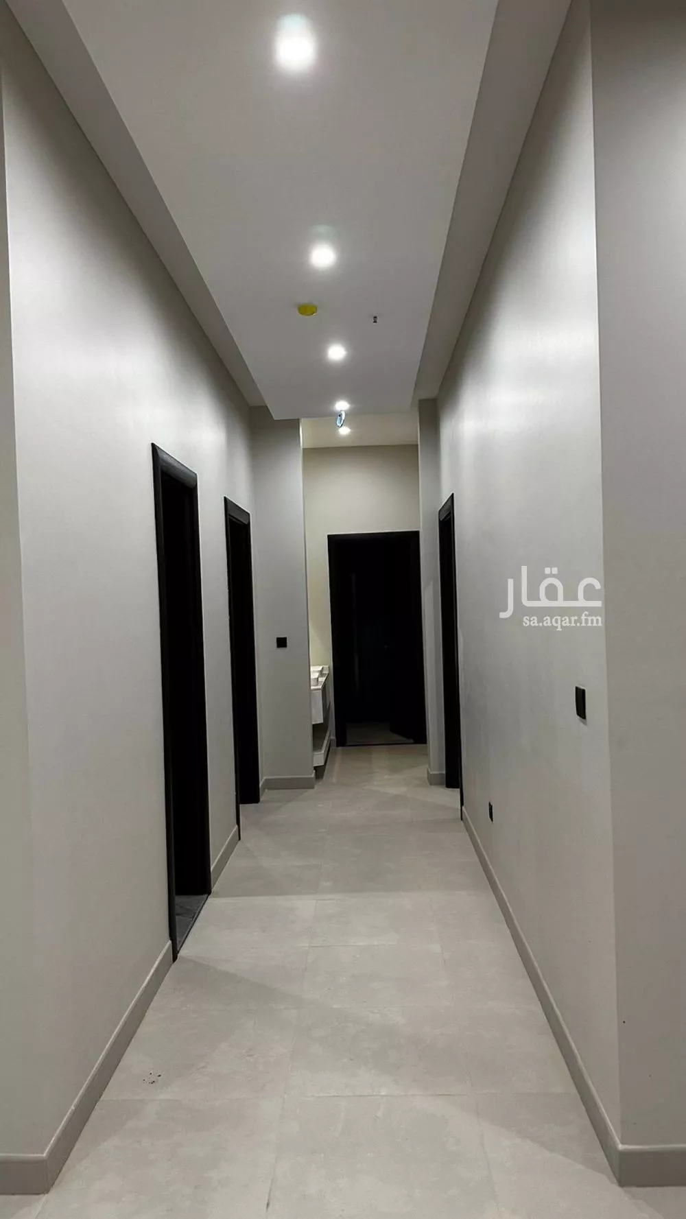 شقة 4 غرف في الرمال 2