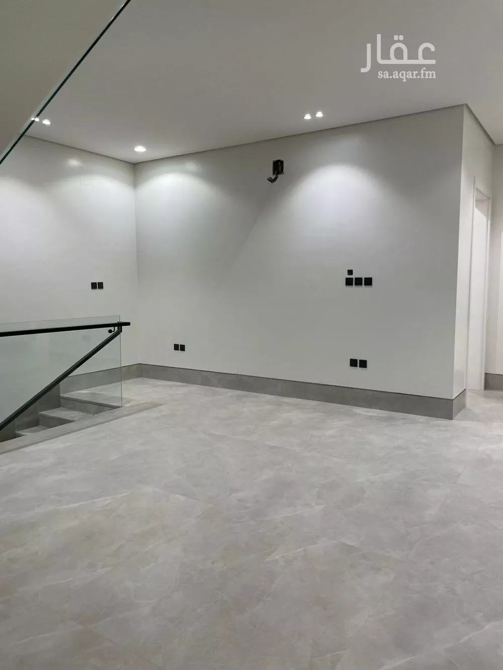 فيلا 6 غرف في النرجس 5