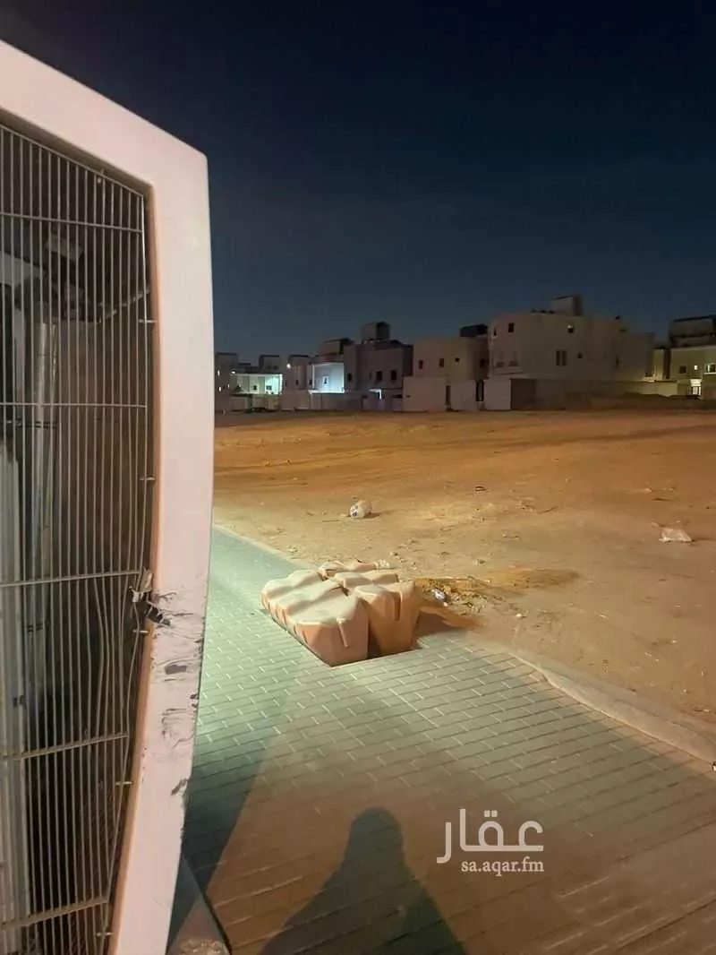 أرض 861 م² في العزيزية 2