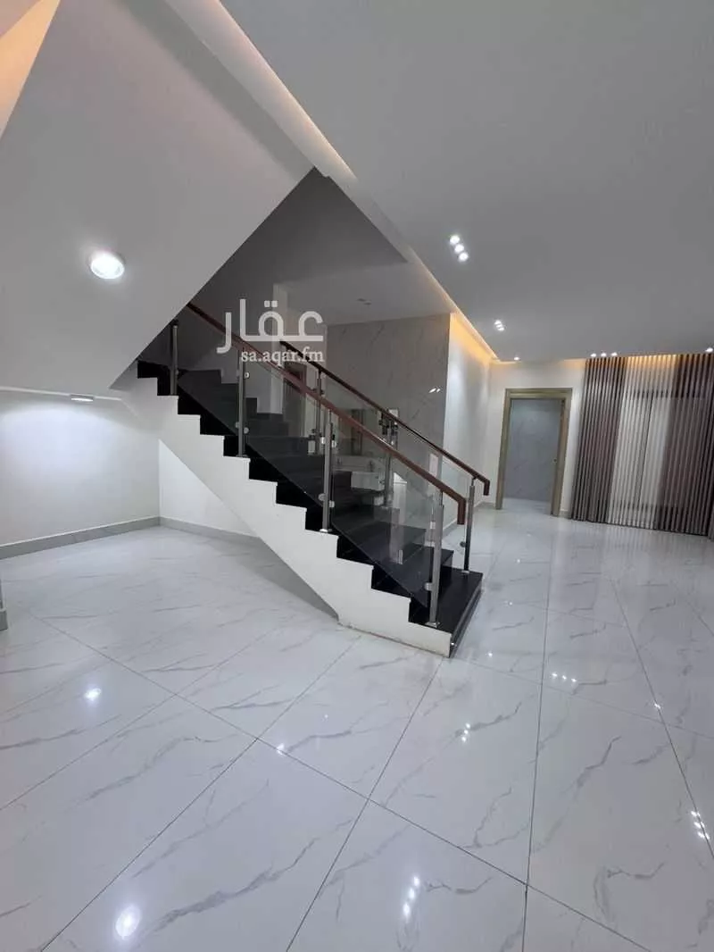 5 bedroom villa in Al Uraija Al Gharbiyah, Riyadh 3