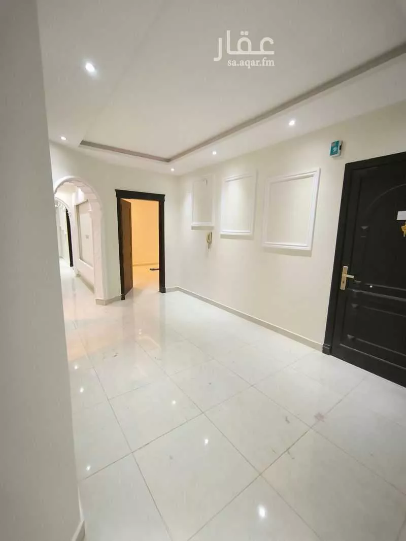 6 bedroom apartment in Muraykh 2