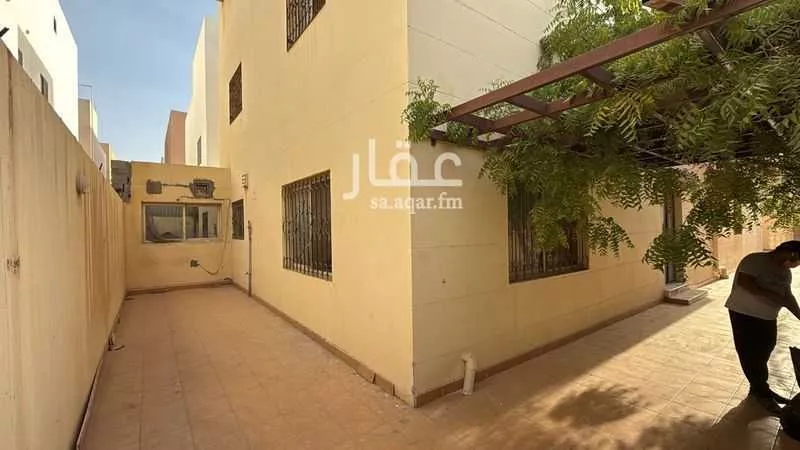 8 bedroom villa in East Beach, Eastern Province 8