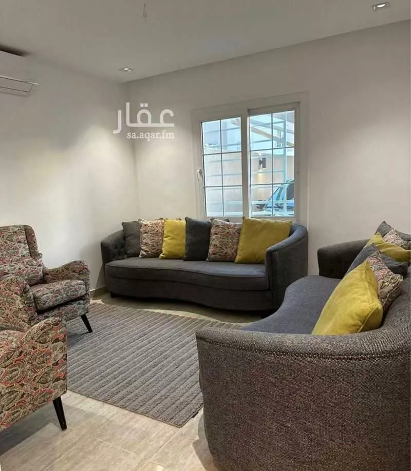 فيلا 6 غرف في العارض 5