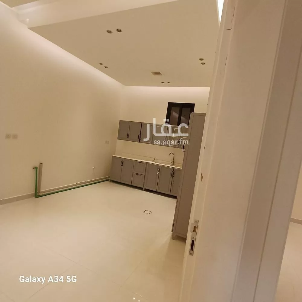 دور 3 غرف في العارض 4