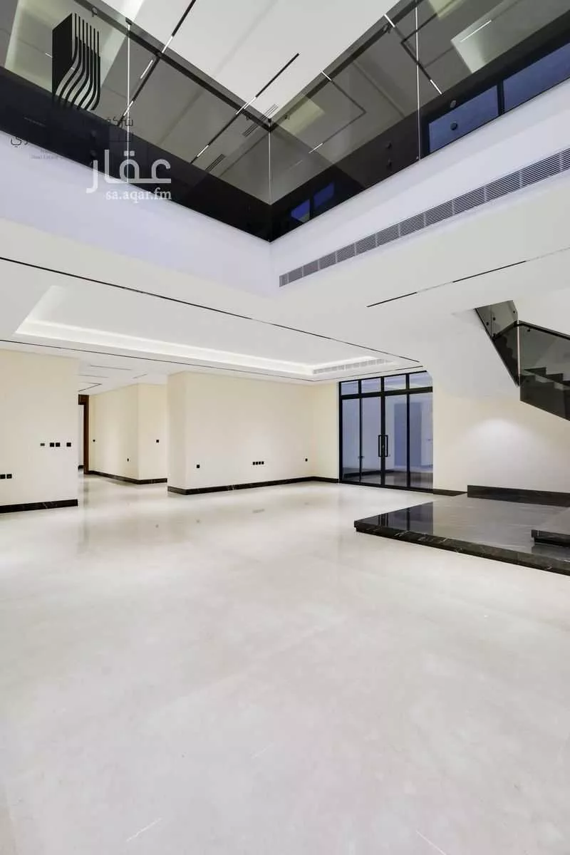 فيلا 6 غرف في الملقا 3