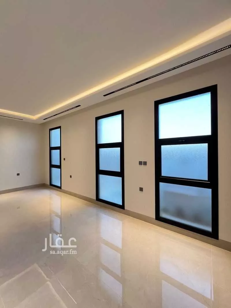 4 bedroom floor in Al Munsiyah 5