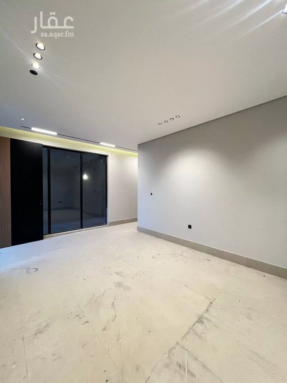 فيلا 5 غرف في العارض 2