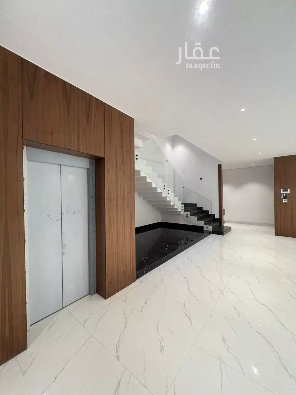 فيلا 5 غرف في العارض 5