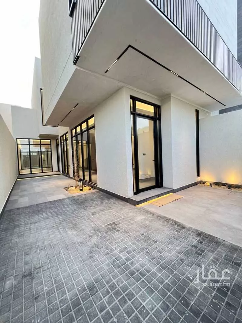 فيلا 4 غرف في العارض 2