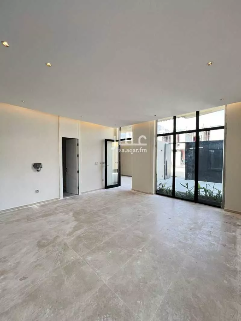 فيلا 5 غرف في العارض 4