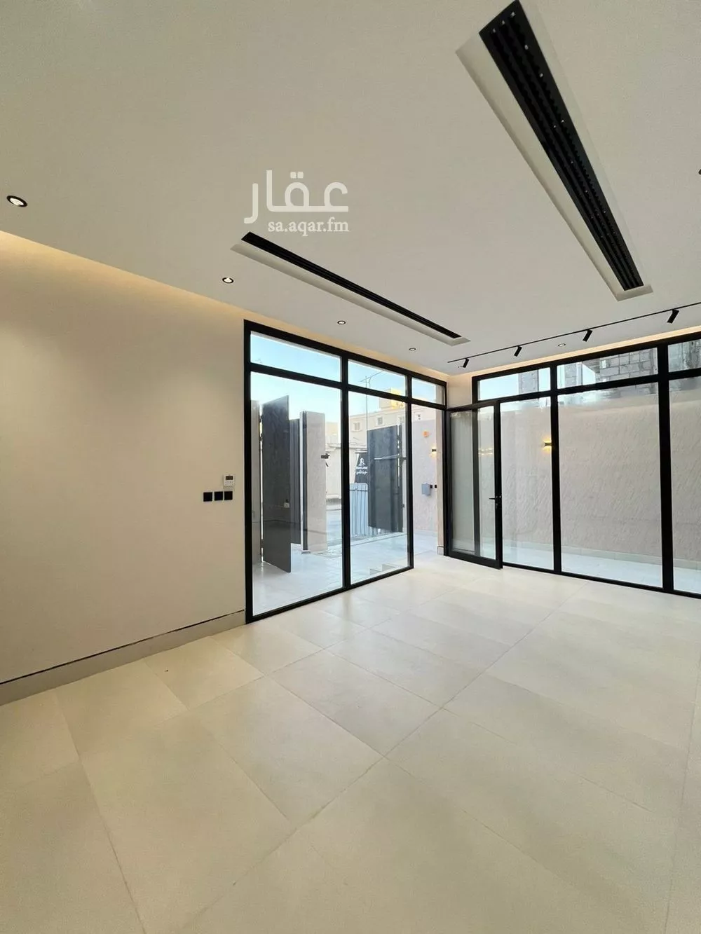 فيلا 5 غرف في النرجس 3