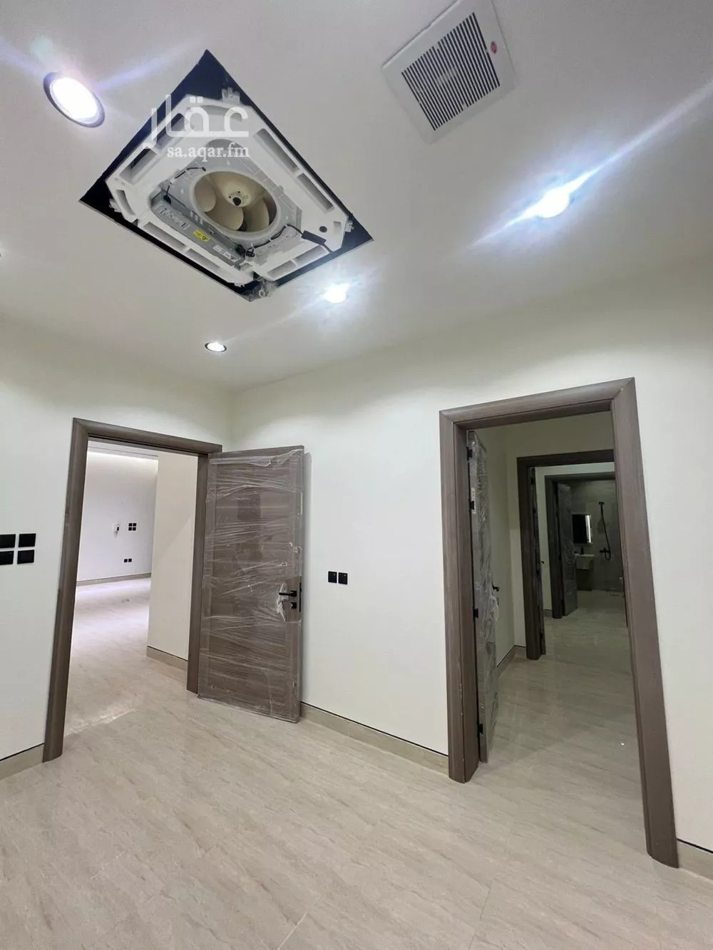 فيلا 5 غرف في النرجس 4