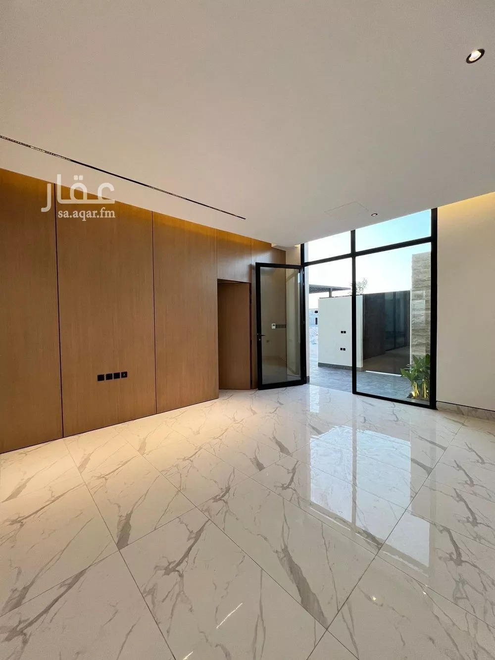 فيلا 5 غرف في النرجس 3