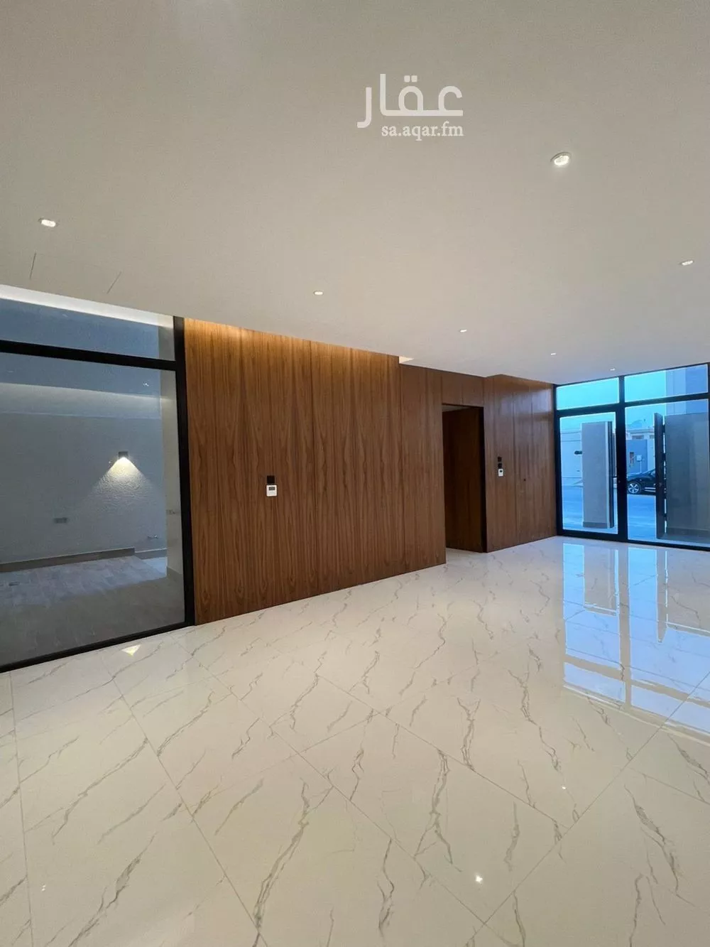 فيلا 5 غرف في العارض 2