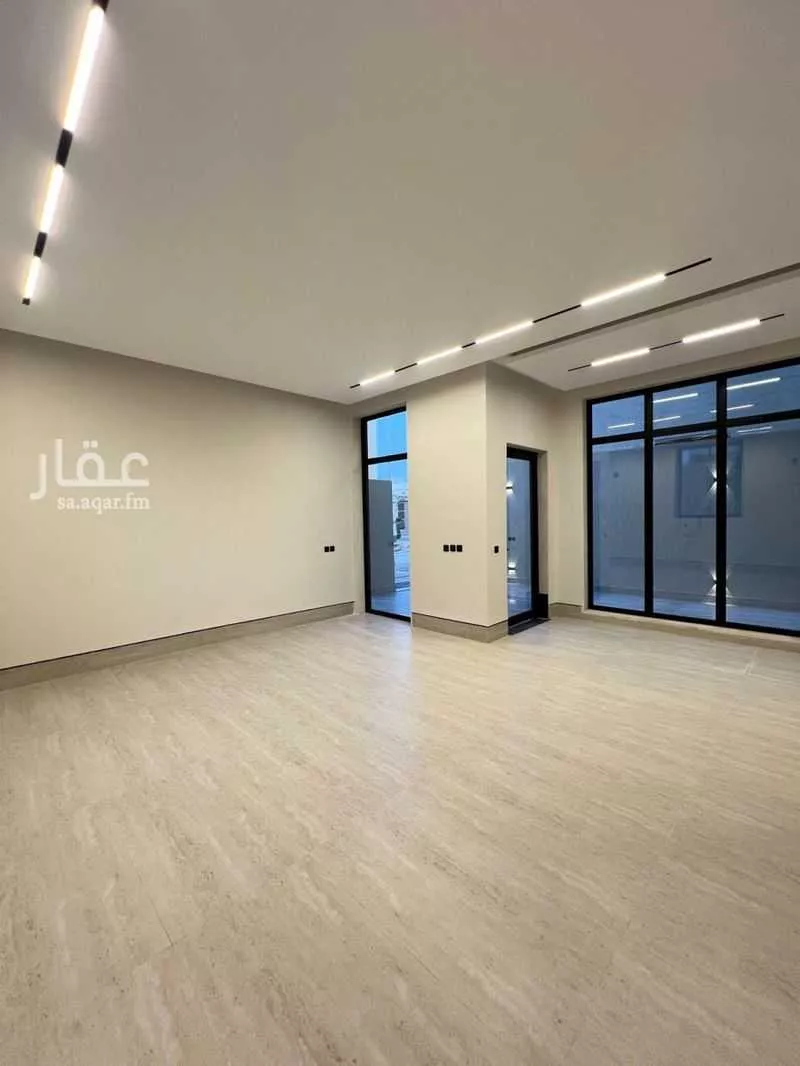 فيلا 5 غرف في العارض 3