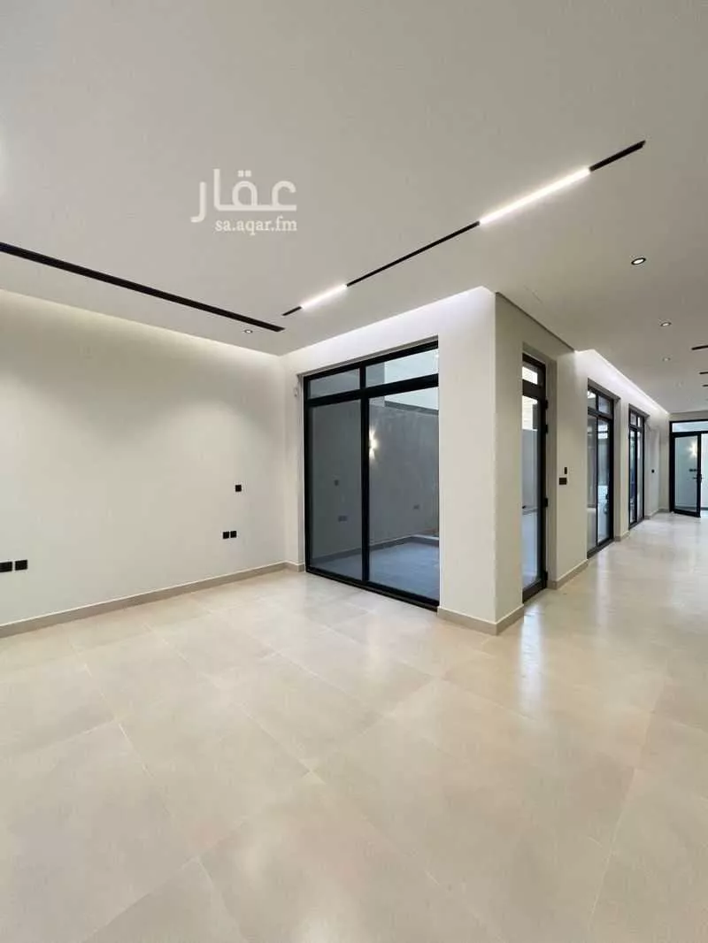 فيلا 5 غرف في العارض 3