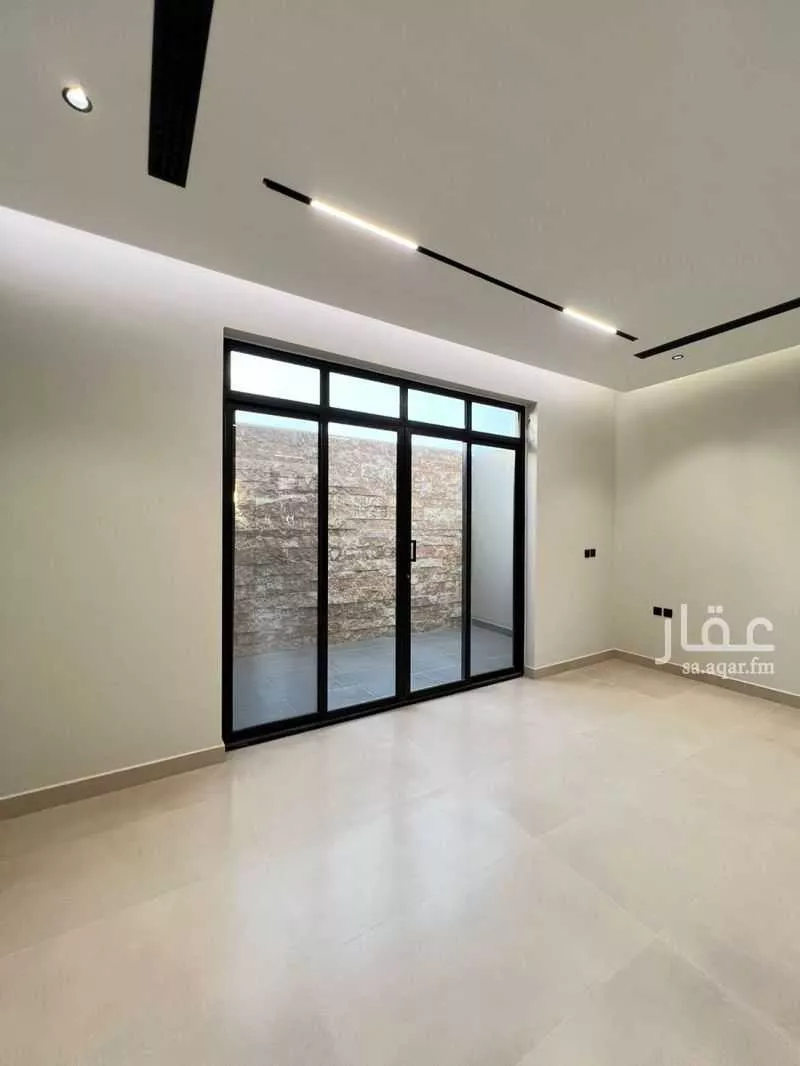 فيلا 5 غرف في العارض 4