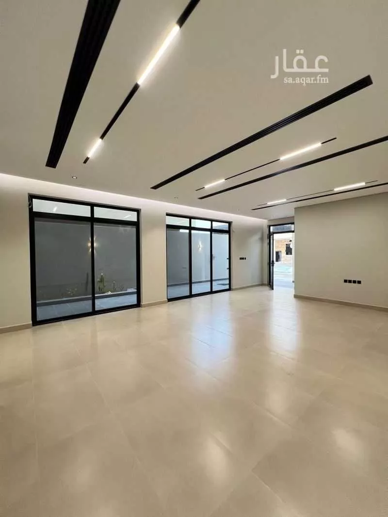 فيلا 5 غرف في العارض 1