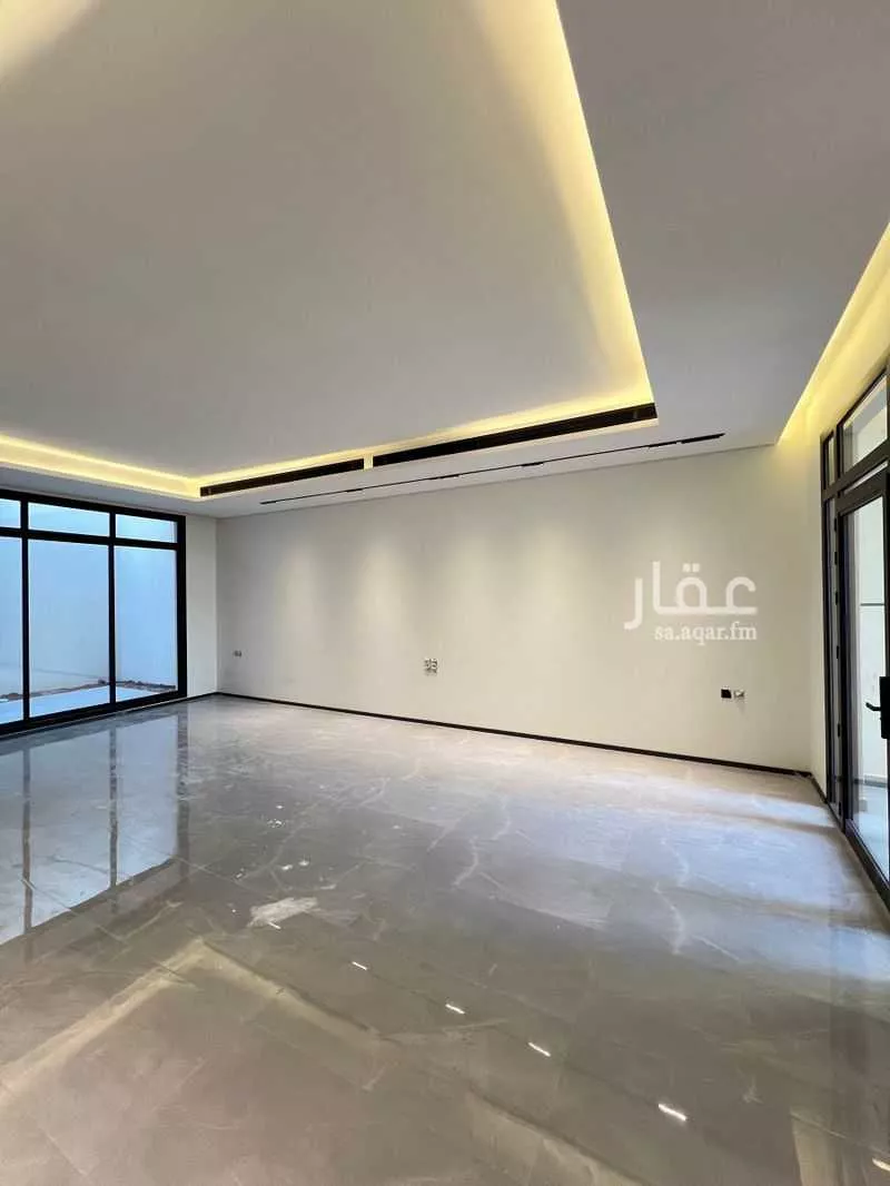 فيلا 4 غرف في العارض 5