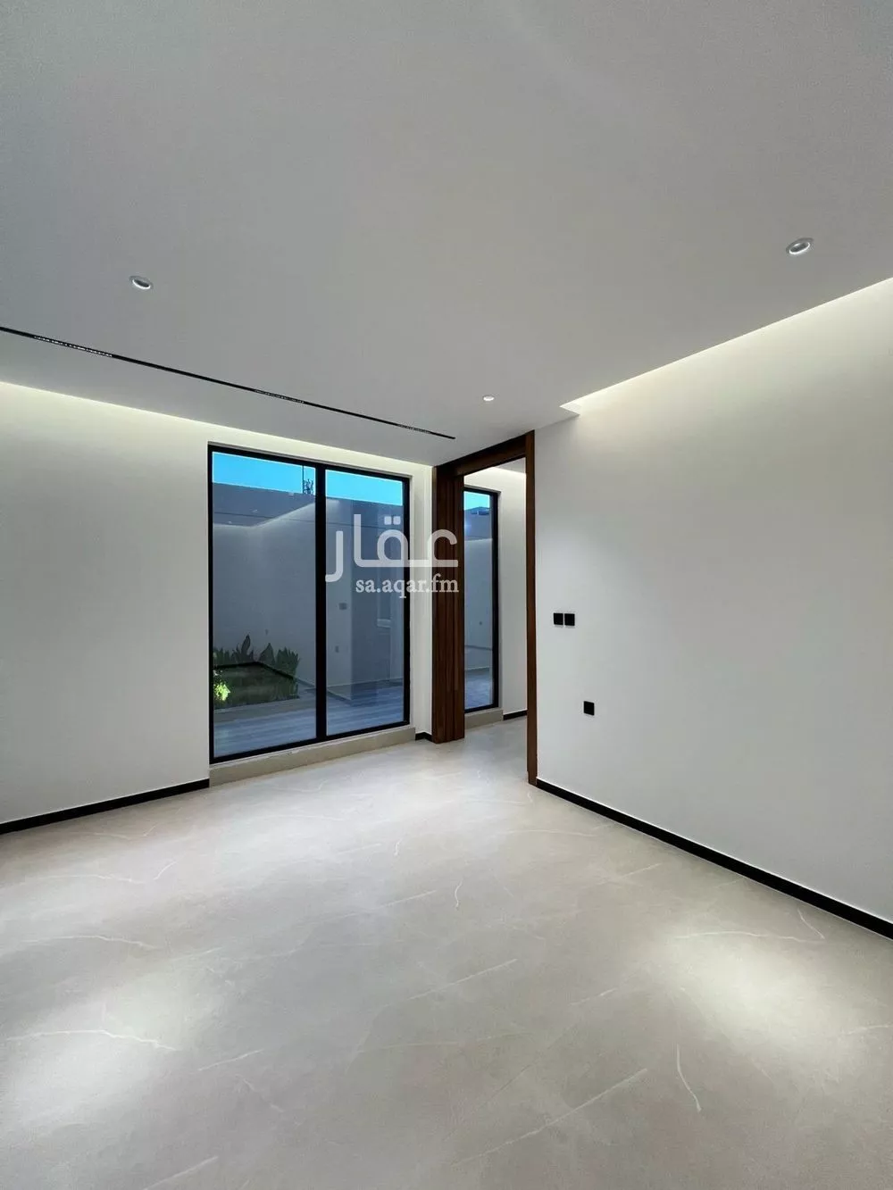 فيلا 6 غرف في العارض 5