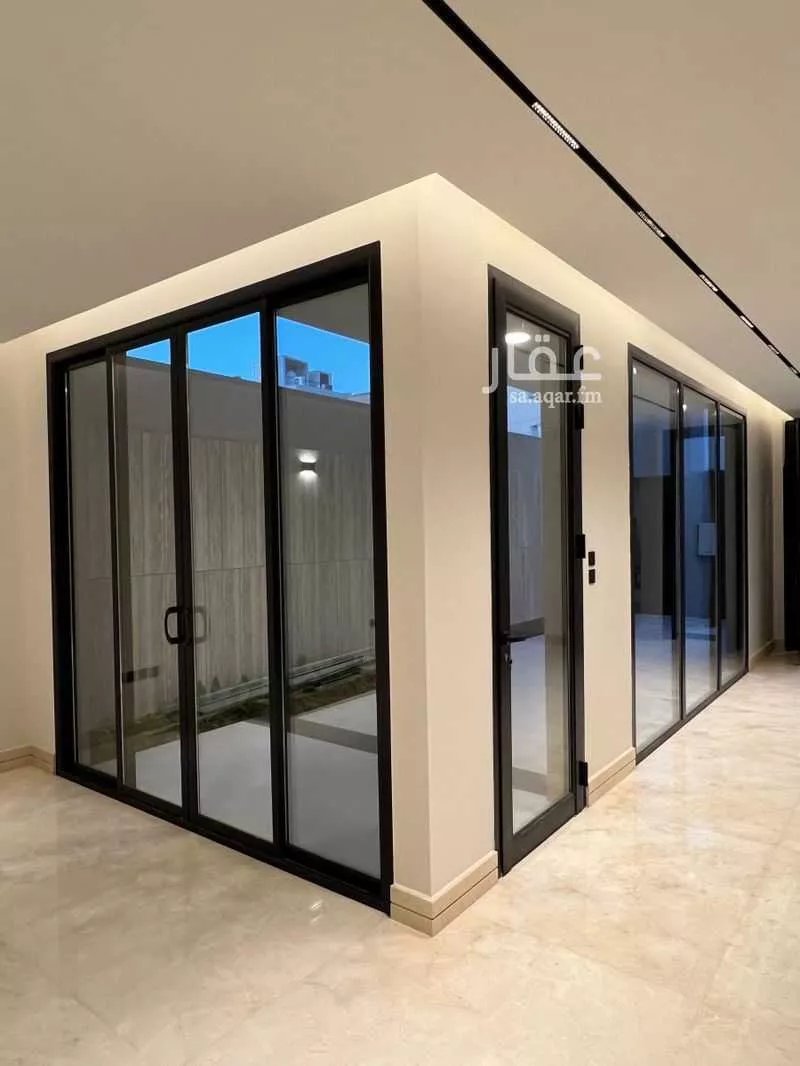 فيلا 5 غرف في العارض 5