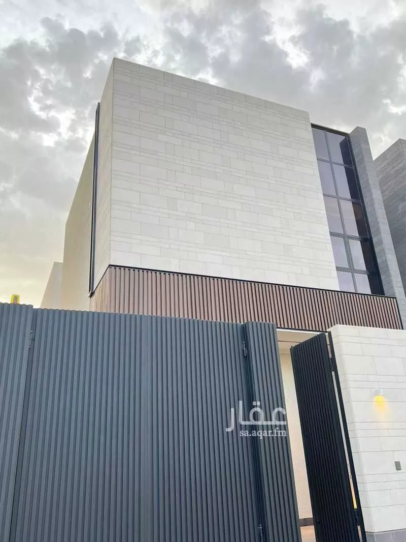 فيلا 4 غرف في العارض 1