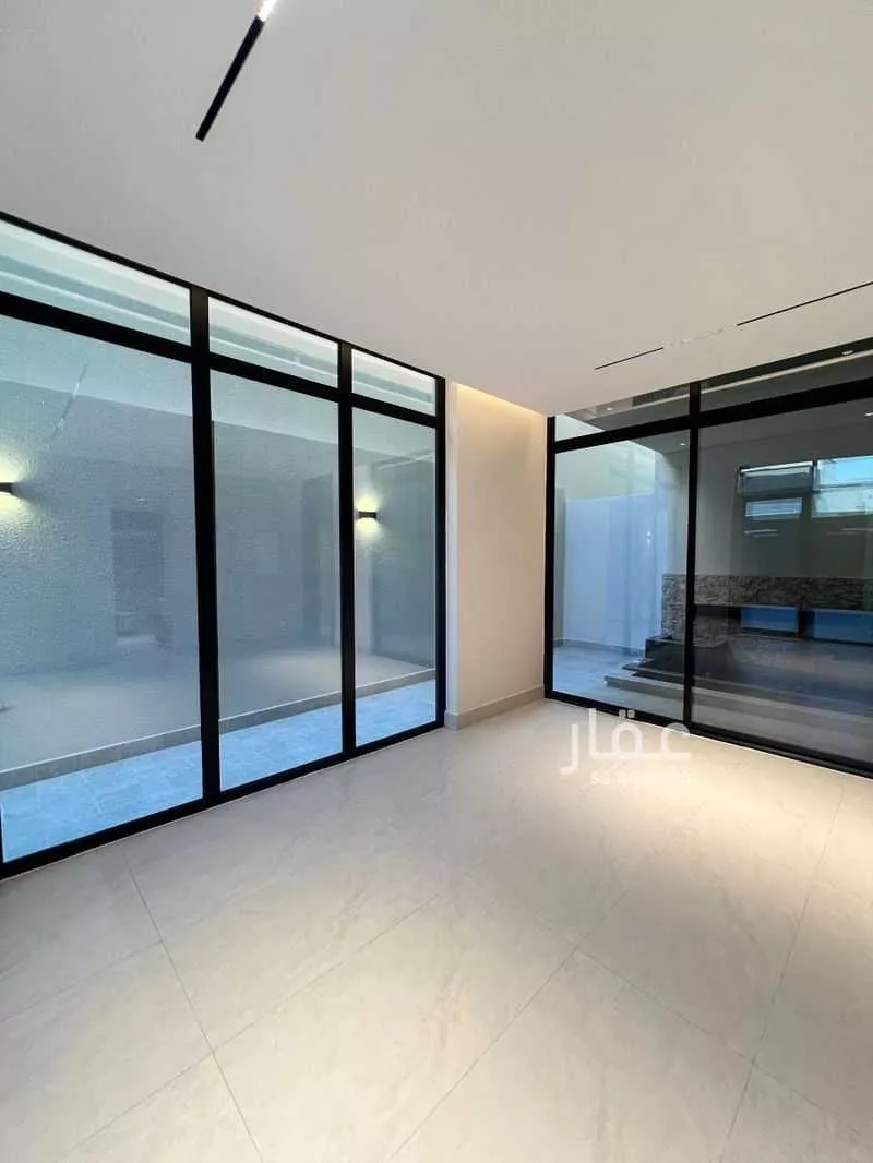 فيلا 5 غرف في النرجس 4